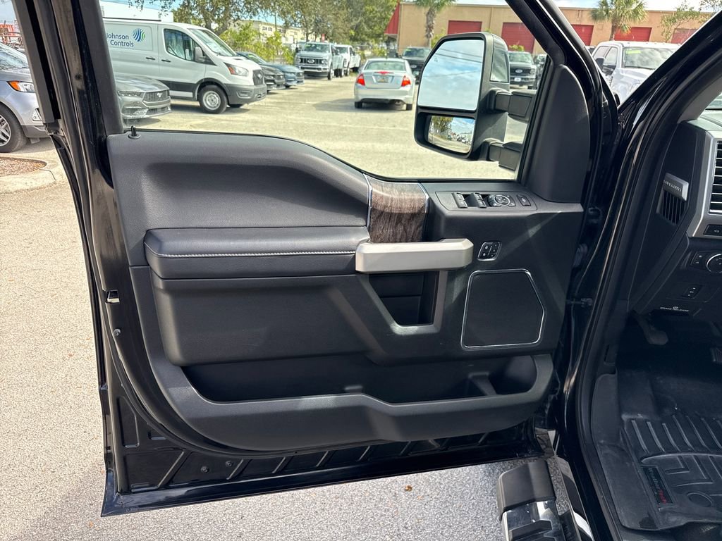 Used 2017 Ford F250 Lariat w/ Lariat Value Package image 13