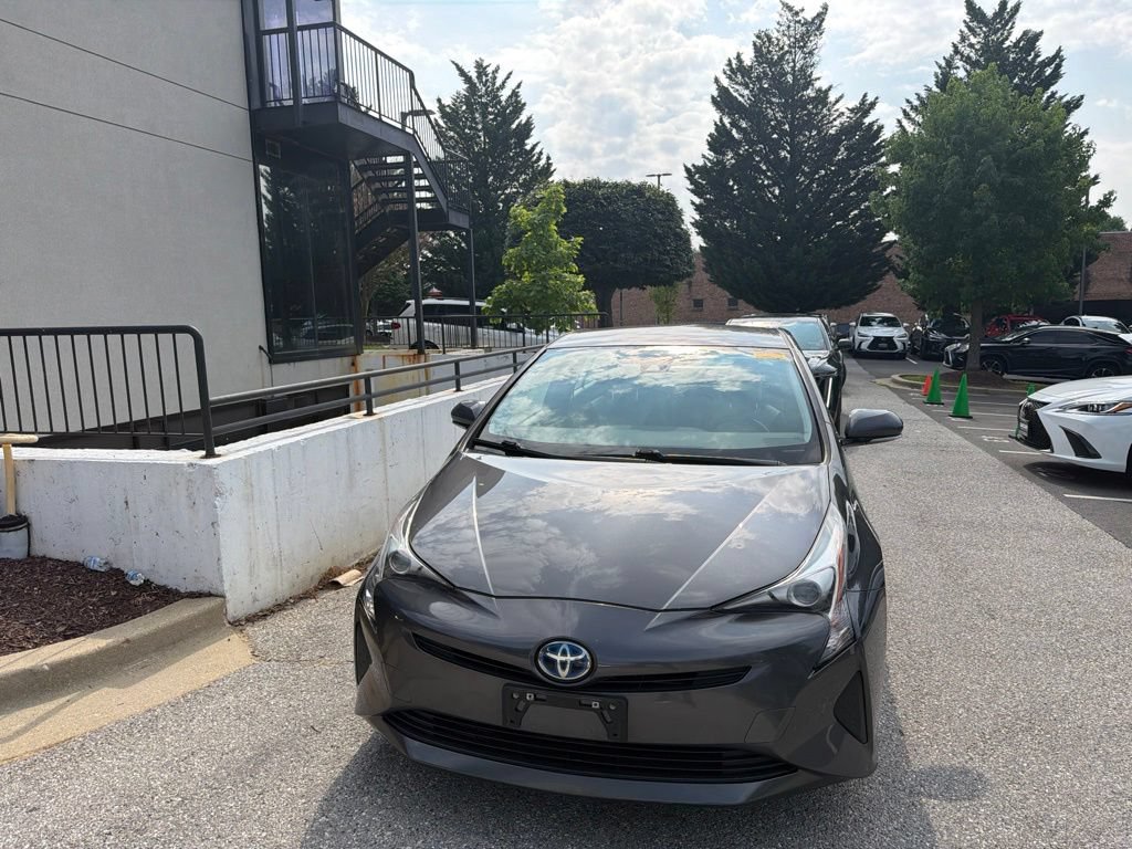 Used 2017 Toyota Prius Three w/ Carpet Mat Package FWD image 2