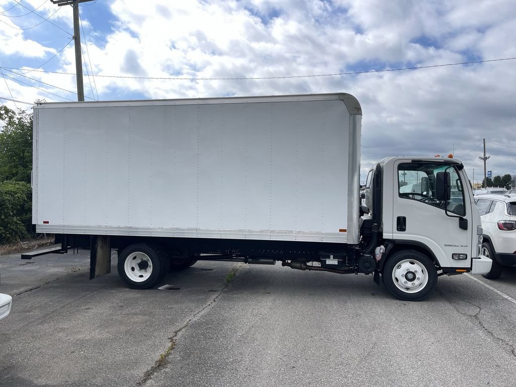 New 2024 Chevrolet Low Cab Forward 5500XG RWD image 5