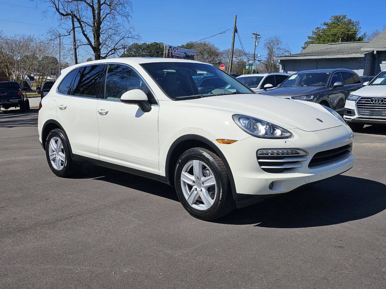Used 2012 Porsche Cayenne AWD/4WD image 3