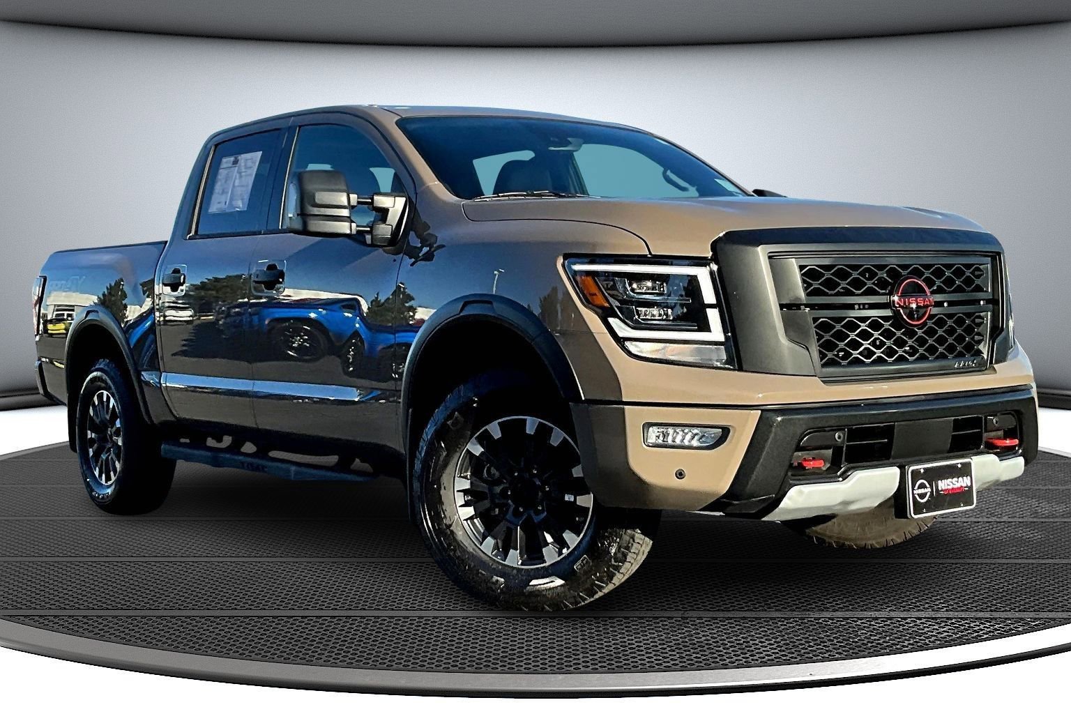 Used 2023 Nissan Titan PRO-4X w/ Pro-4x Convenience Package