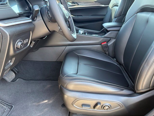 New 2026 Jeep Grand Cherokee Limited AWD/4WD image 10