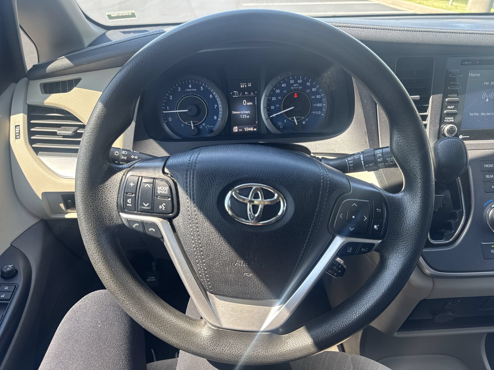Used 2020 Toyota Sienna LE FWD image 14