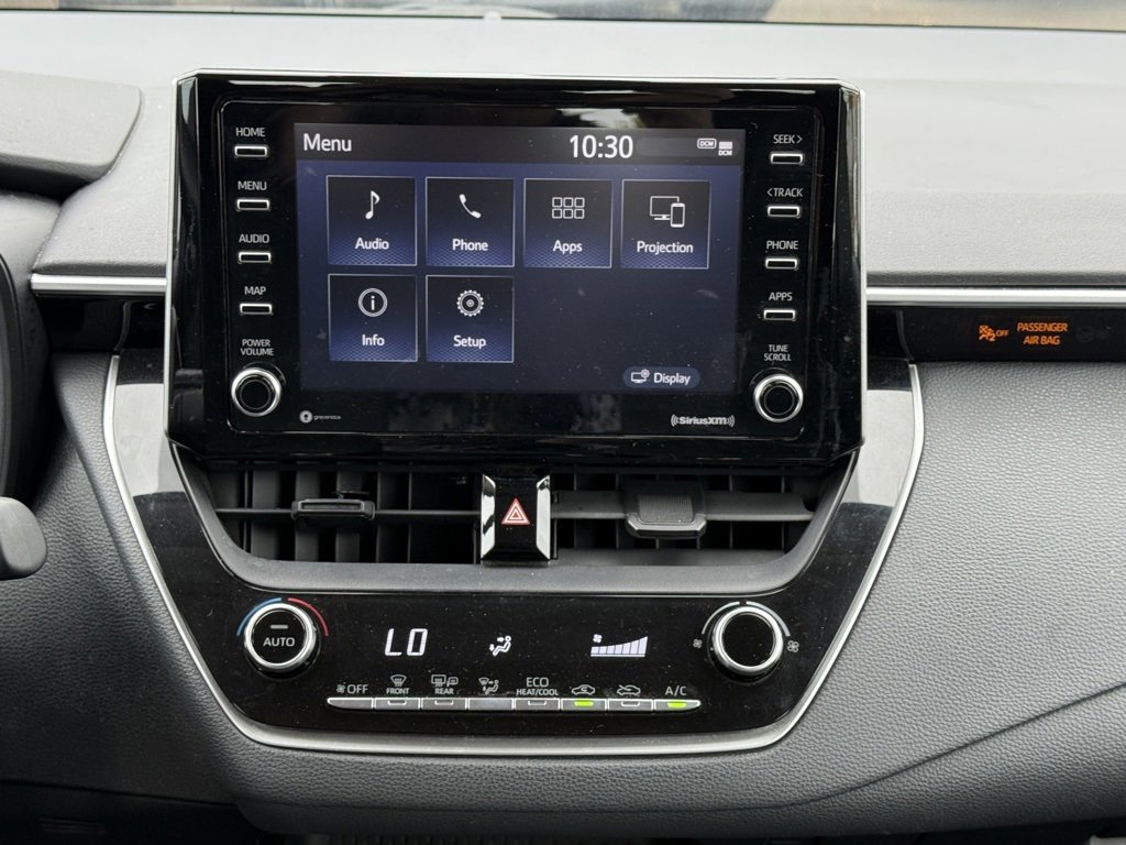 Used 2021 Toyota Corolla LE image 17