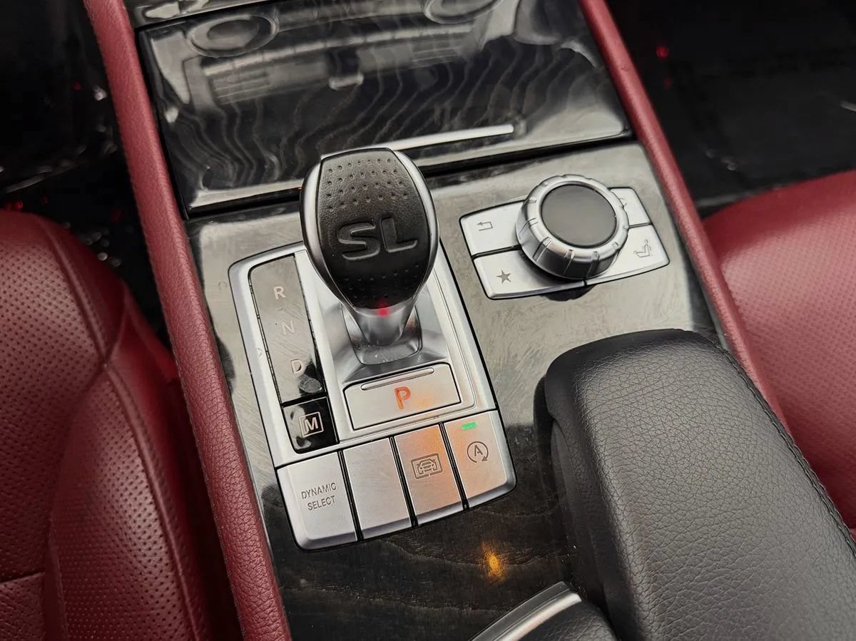 Used 2017 Mercedes-Benz SL 550 image 30