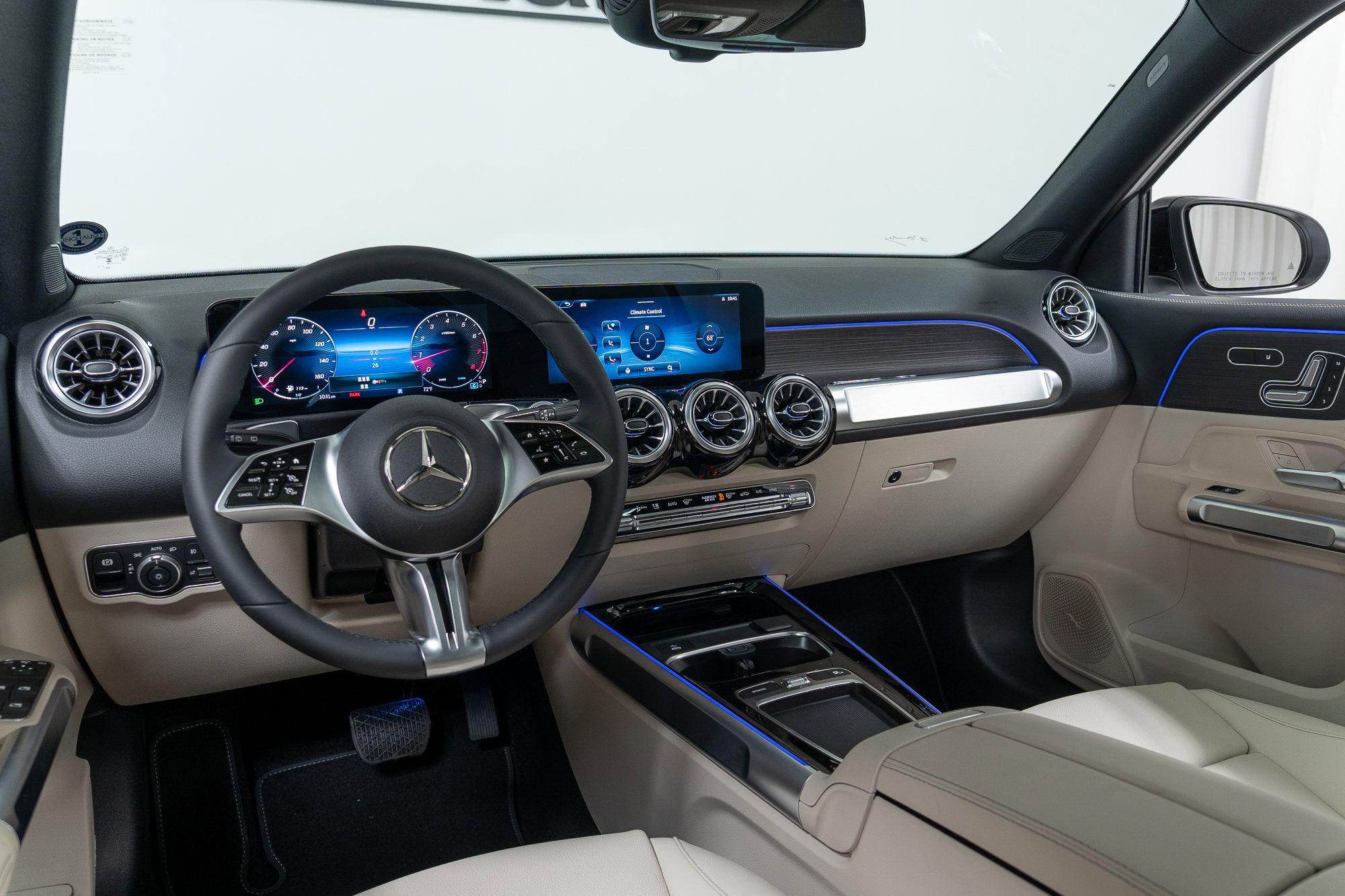 New 2026 Mercedes-Benz GLB 250 4MATIC image 16