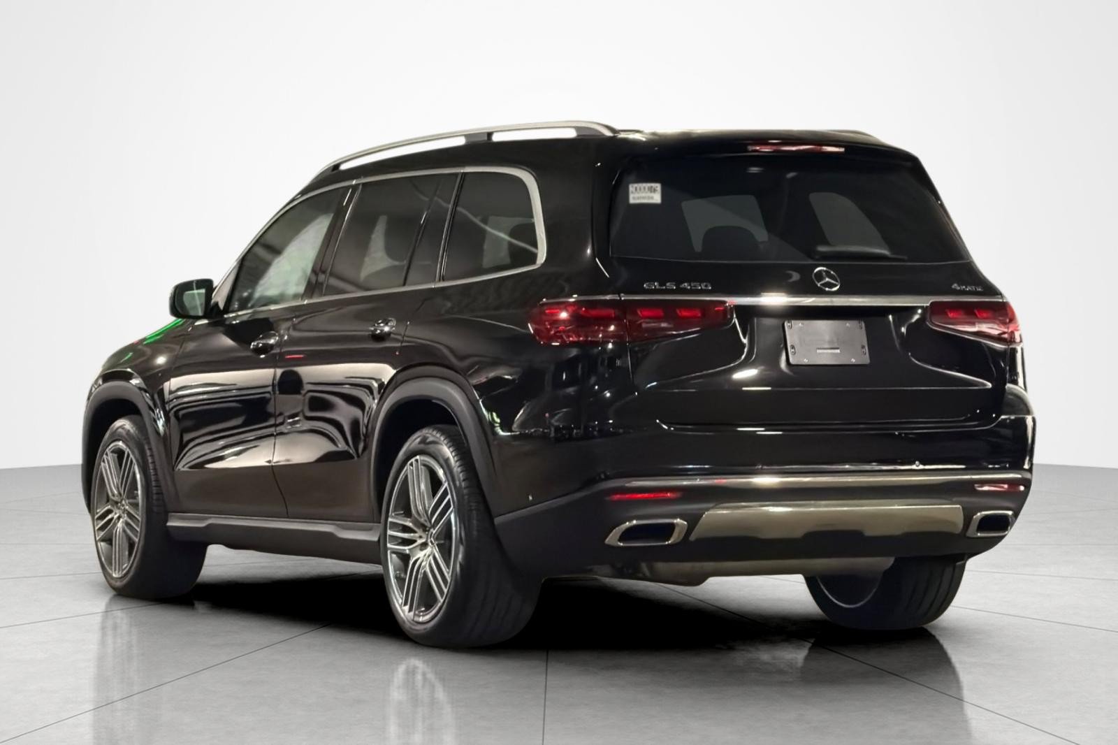 New 2026 Mercedes-Benz GLS 450 4MATIC image 3