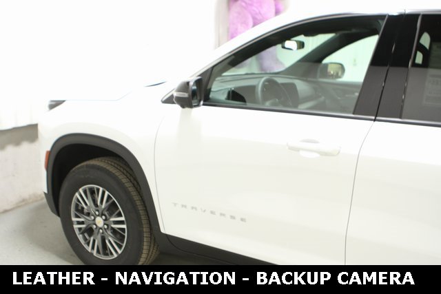 New 2025 Chevrolet Traverse LT w/ Driver Confidence Package image 28