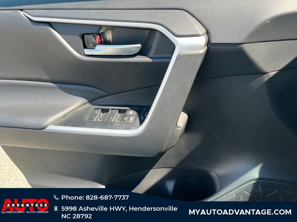 Used 2024 Toyota RAV4 XLE w/ Convenience Package image 23