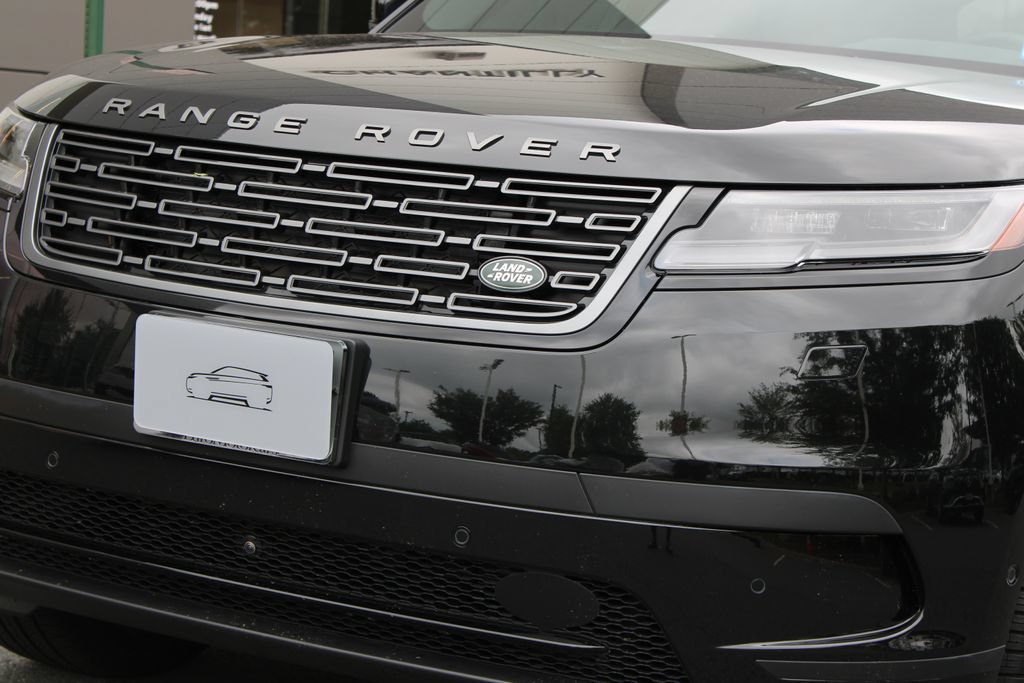 Used 2026 Land Rover Range Rover Velar S AWD/4WD image 2