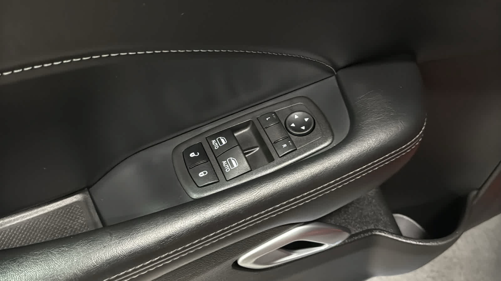 Used 2022 Dodge Challenger R/T Scat Pack RWD image 21