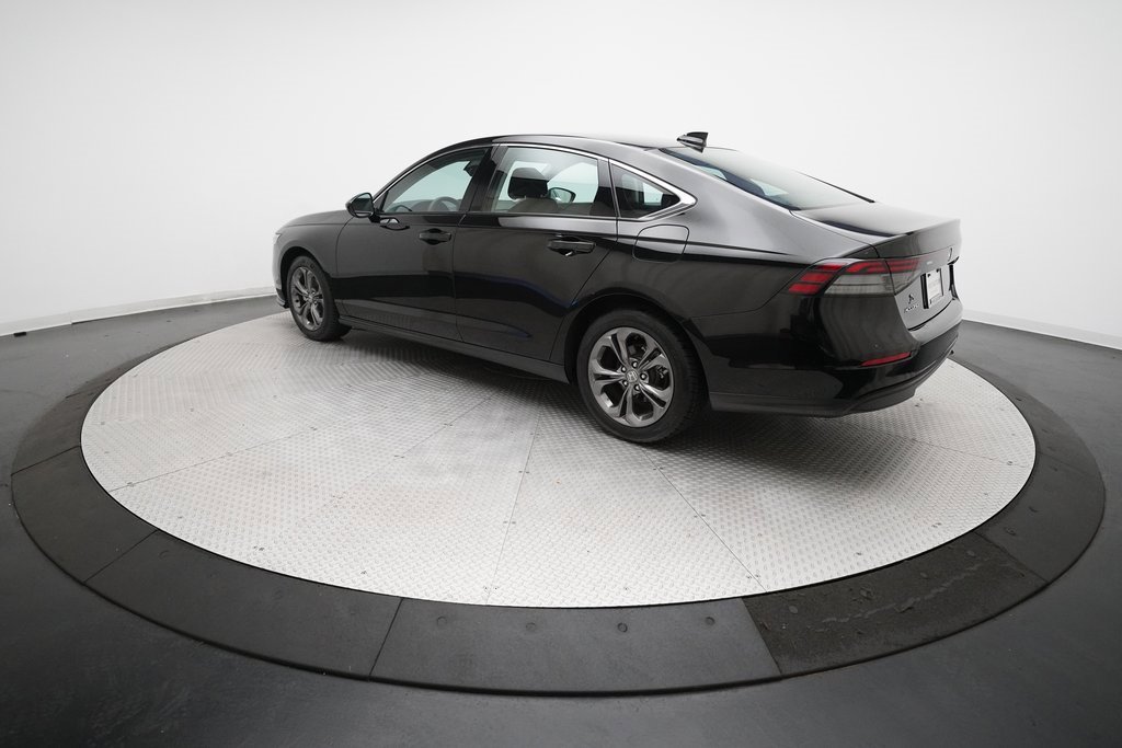 Used 2023 Honda Accord EX image 11