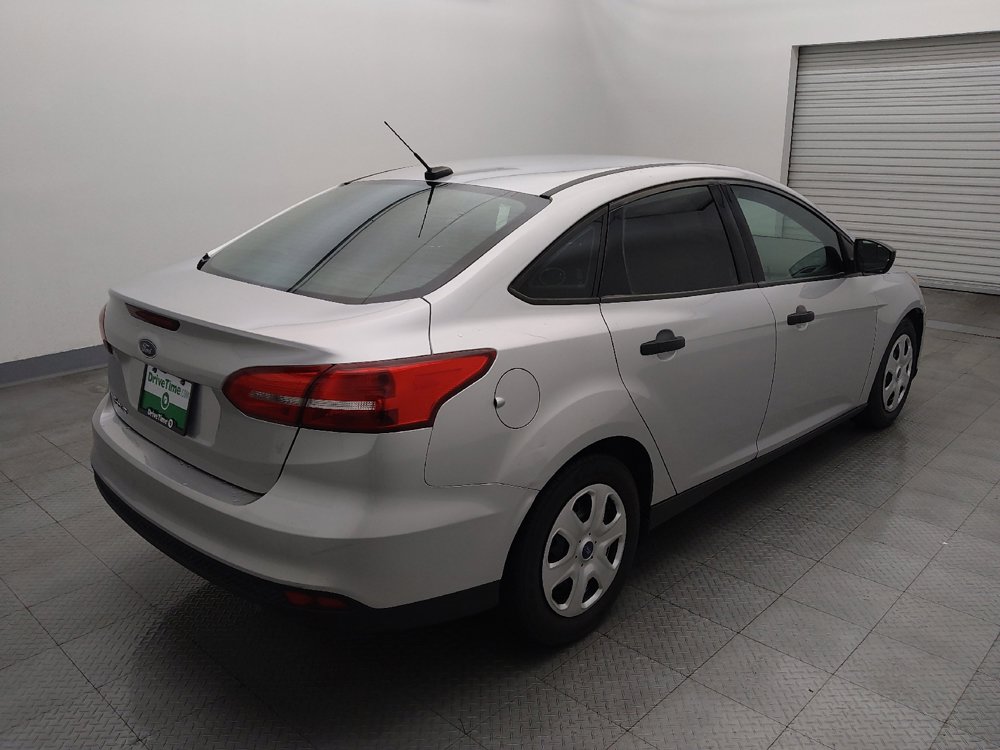 Used 2018 Ford Focus S FWD image 9