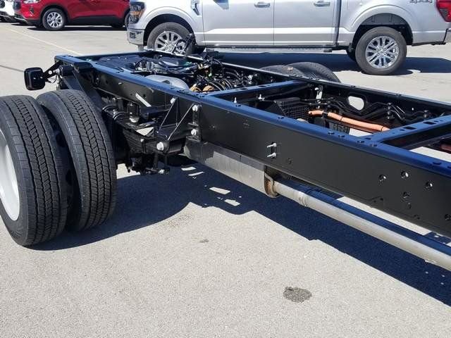 New 2026 Ford F550 2WD Regular Cab Super Duty image 13