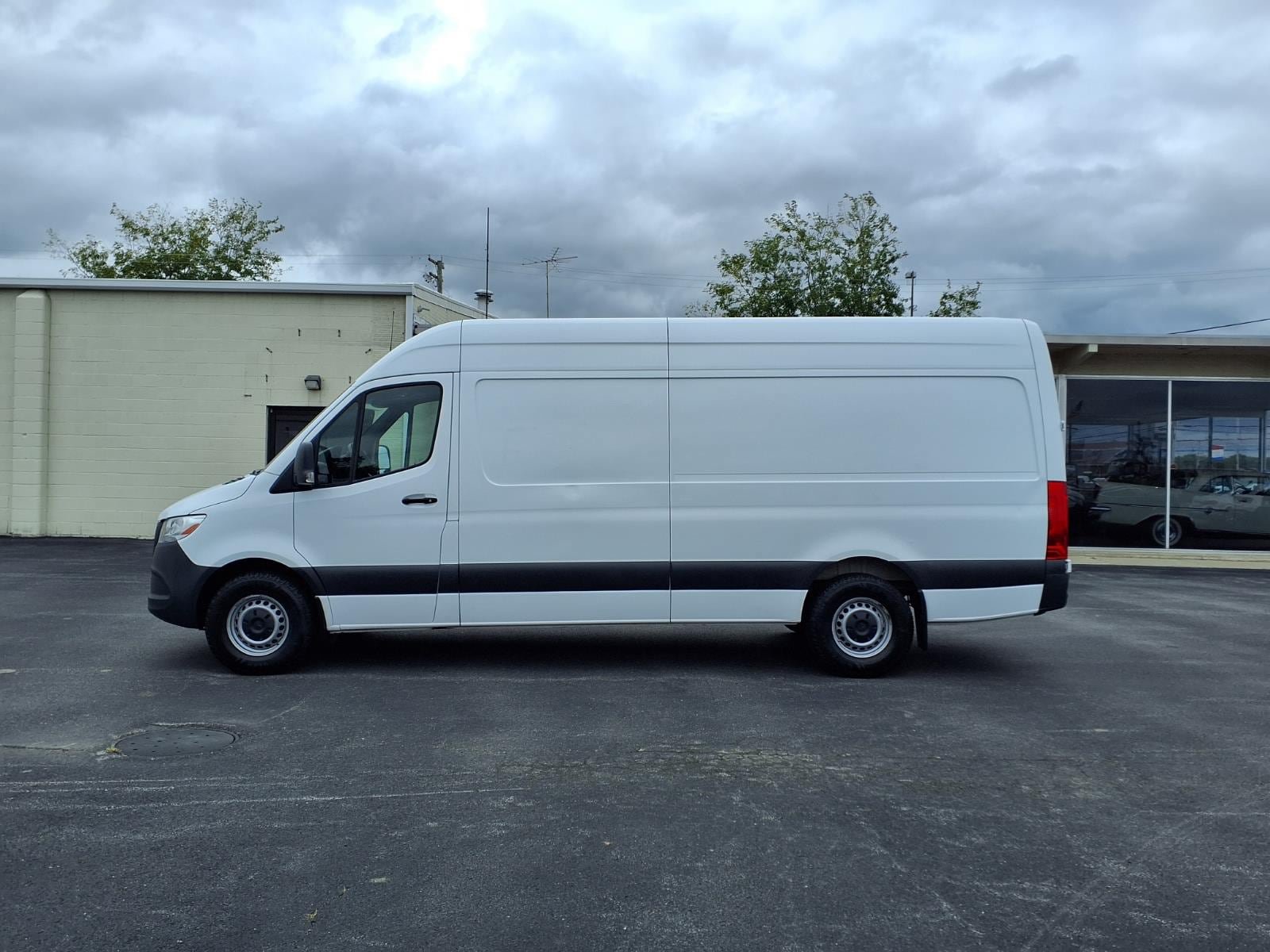 Used 2022 Mercedes-Benz Sprinter 2500 image 11