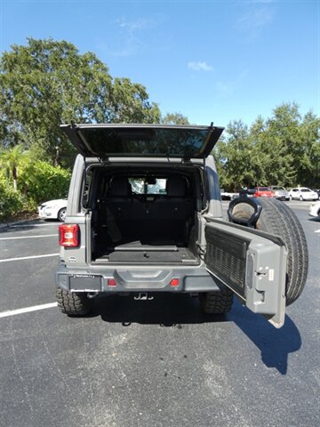 Used 2020 Jeep Wrangler Unlimited Sahara AWD/4WD image 13
