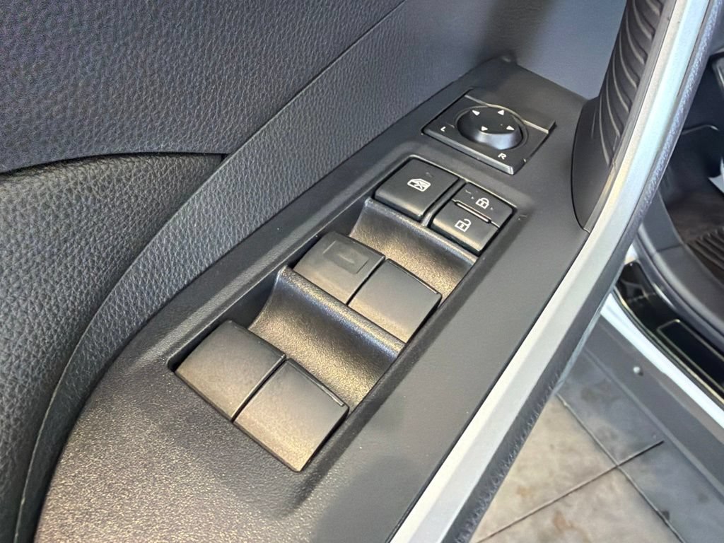 Certified 2025 Toyota RAV4 LE AWD/4WD image 19