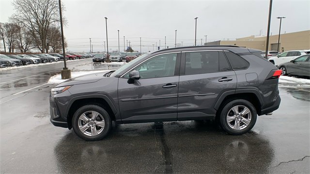 Used 2023 Toyota RAV4 XLE image 2