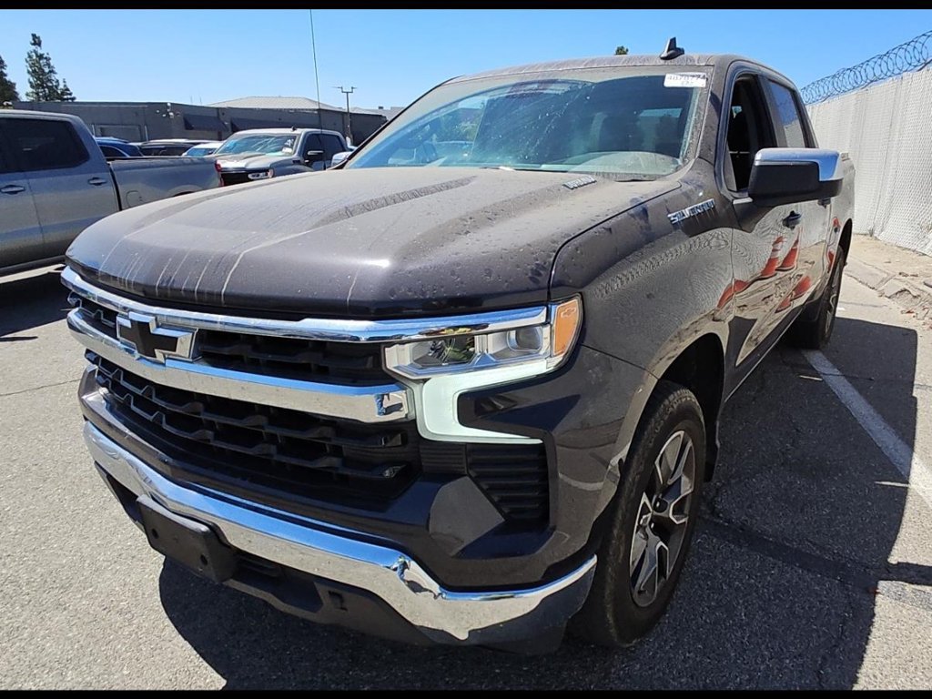Used 2023 Chevrolet Silverado 1500 LT RWD image 3