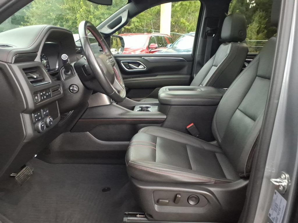 Certified 2022 Chevrolet Tahoe RST w/ Luxury Package AWD/4WD image 10