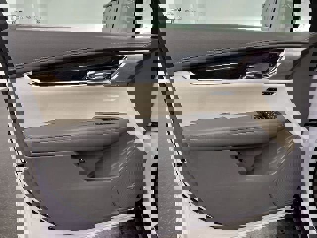 Certified 2020 Cadillac XT6 Premium Luxury image 23