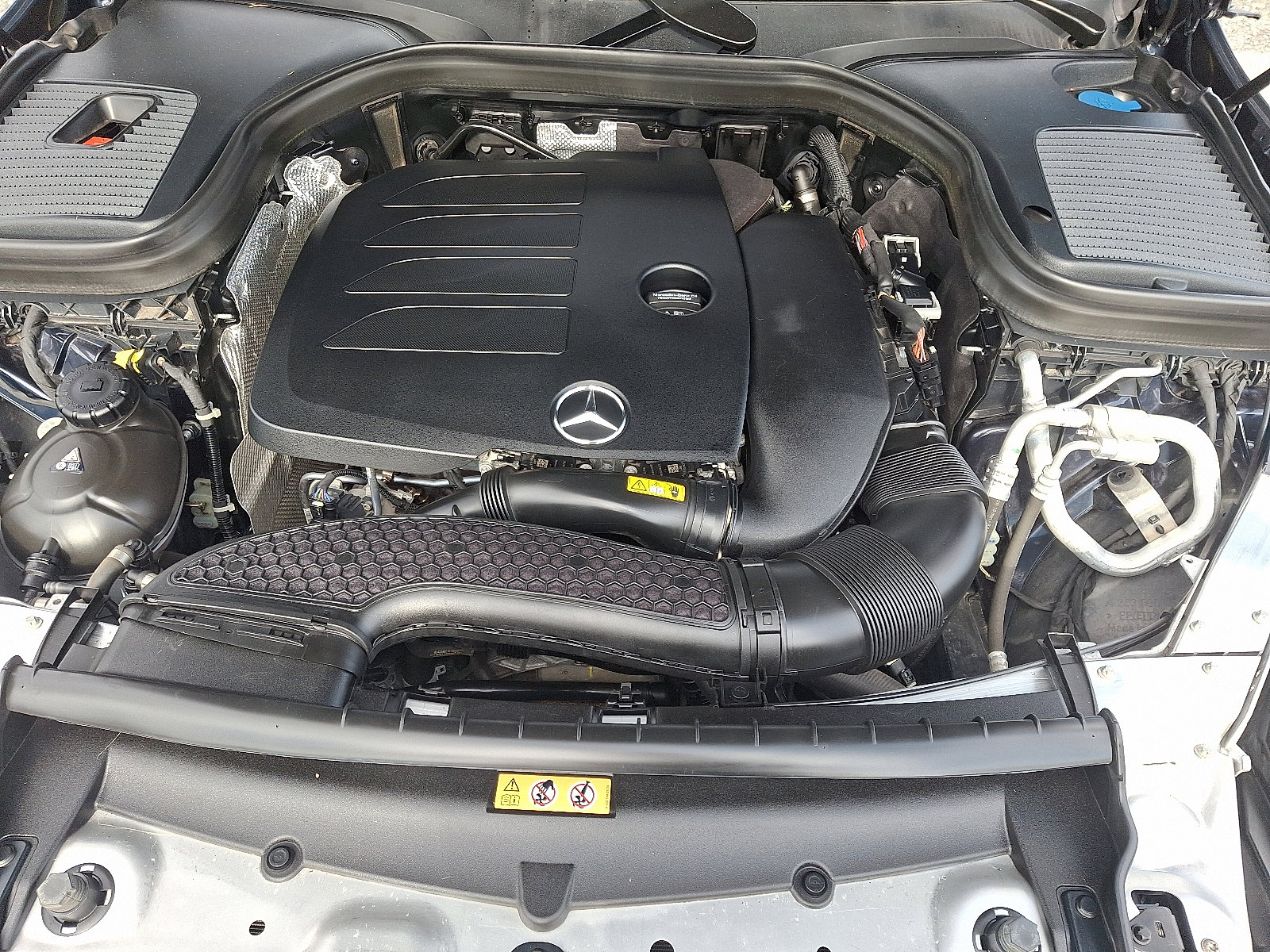 Used 2022 Mercedes-Benz GLC 300 4MATIC image 28