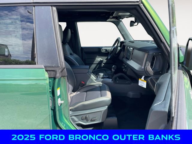 New 2025 Ford Bronco Outer Banks w/ Sasquatch Package image 15