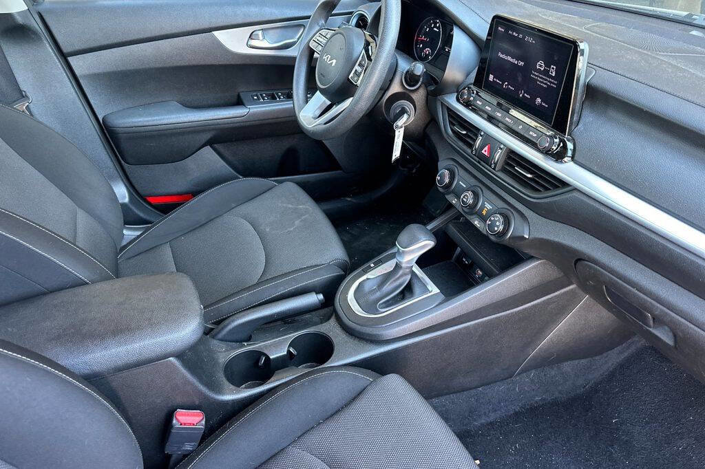 Used 2023 Kia Forte LXS image 14