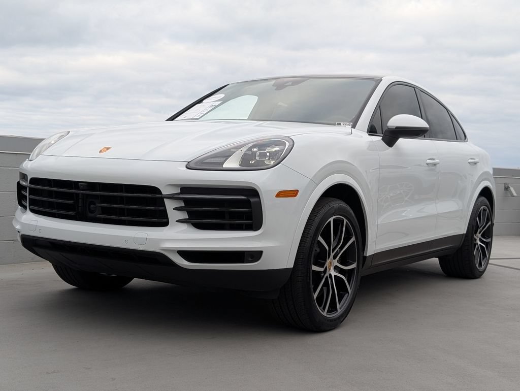 Certified 2023 Porsche Cayenne Platinum Edition AWD/4WD image 1
