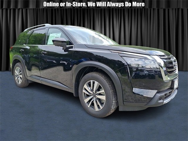 New 2025 Nissan Pathfinder SL w/ Cargo Package