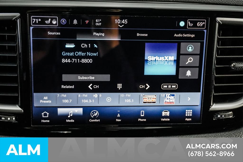Used 2024 Chrysler Pacifica Select image 39