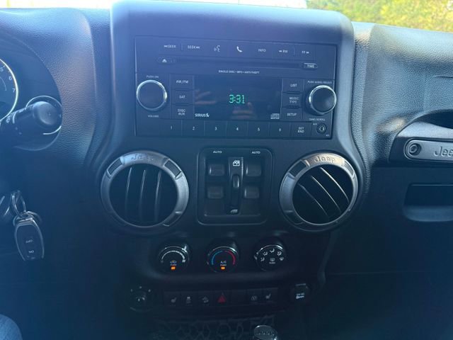 Used 2018 Jeep Wrangler Unlimited Sport AWD/4WD image 8