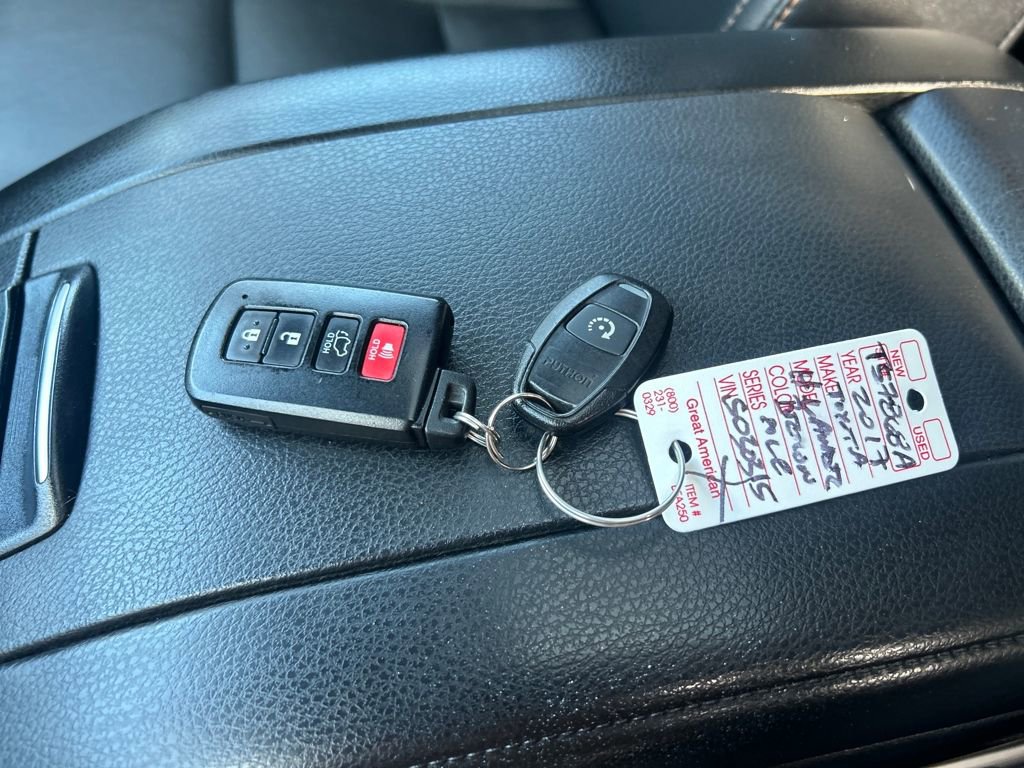 Certified 2017 Toyota Highlander XLE image 33