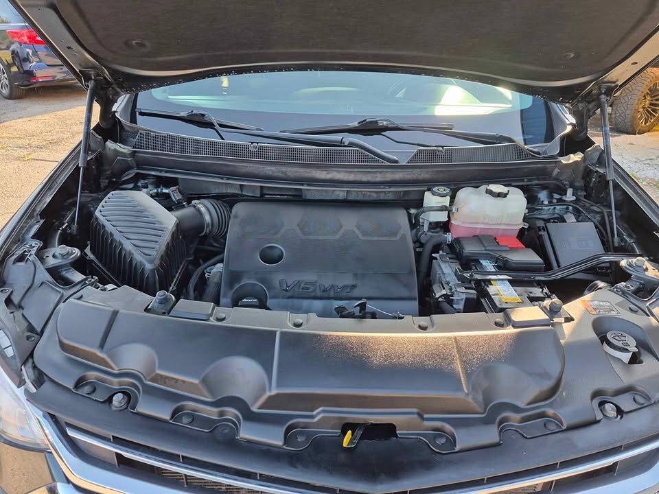 Used 2020 Chevrolet Traverse LT FWD image 19