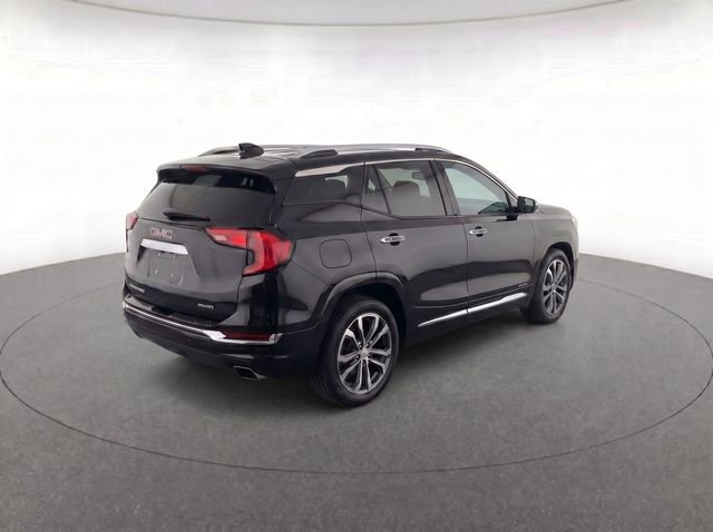 Used 2018 GMC Terrain Denali w/ Advanced Safety Package AWD/4WD image 4