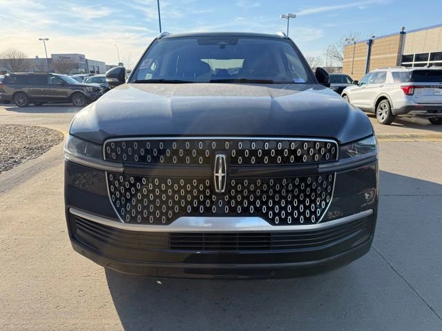 Certified 2025 Lincoln Navigator L Reserve image 8