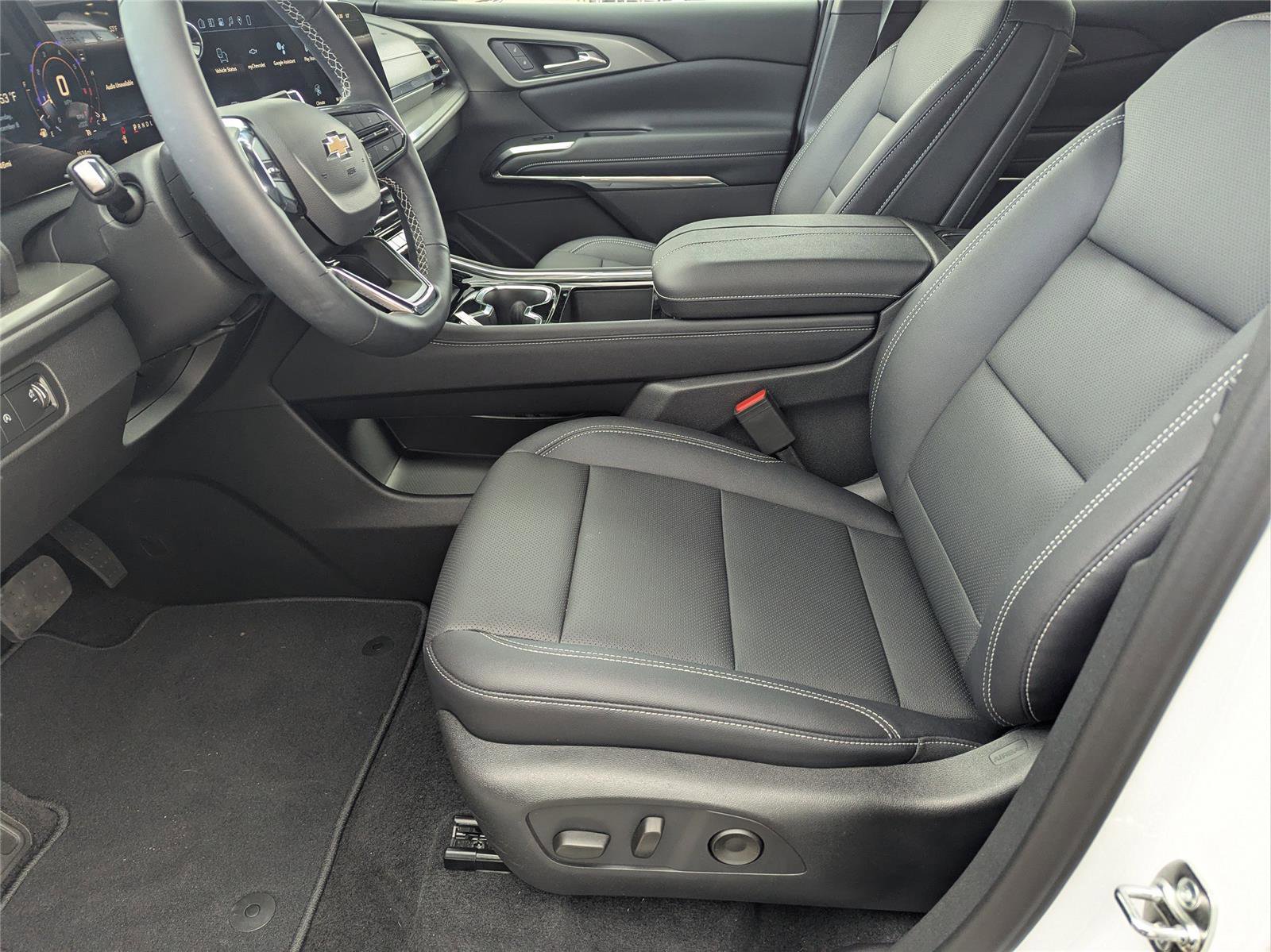 New 2026 Chevrolet Traverse LT w/ Driver Confidence Package image 23