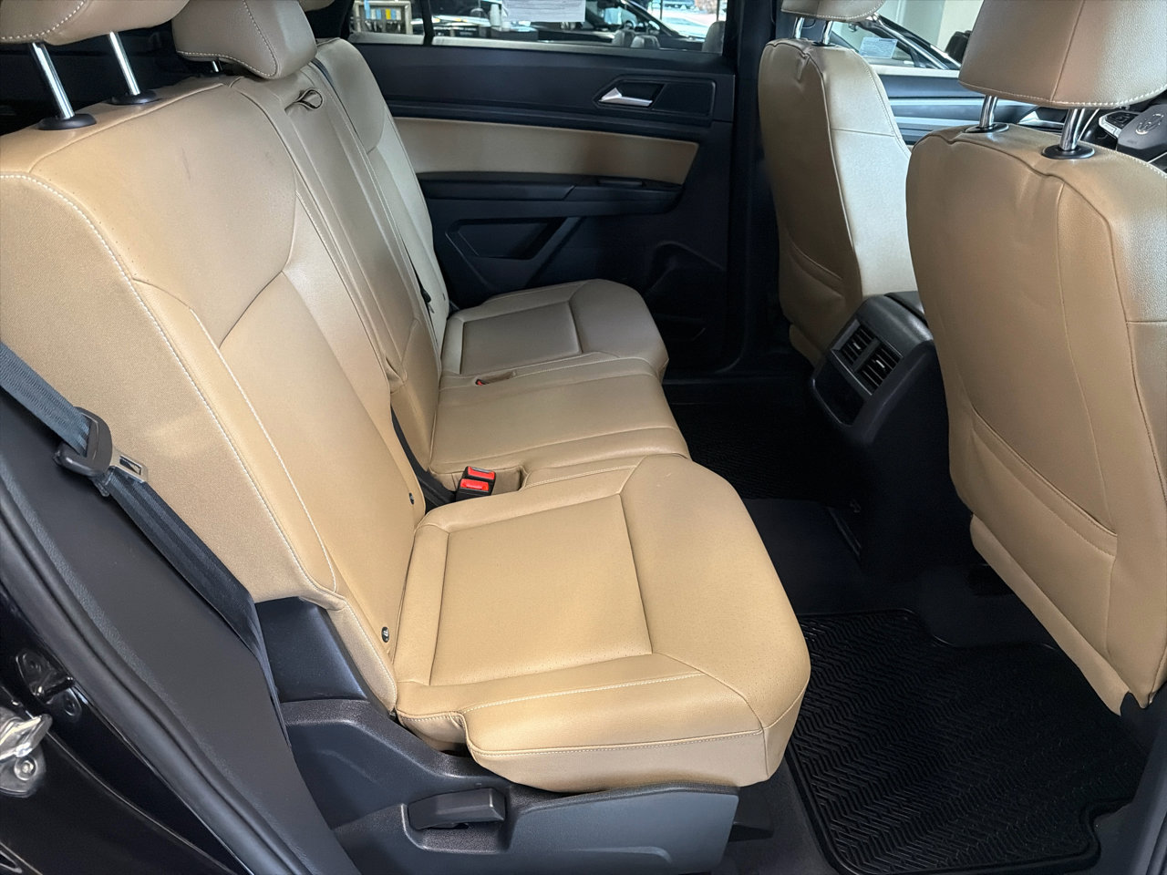 Used 2020 Volkswagen Atlas Cross Sport SEL image 22