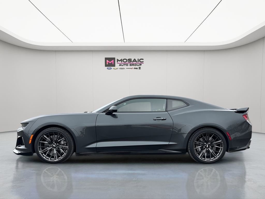 Used 2017 Chevrolet Camaro ZL1 image 6