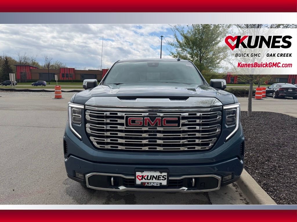 Used 2024 GMC Sierra 1500 Denali AWD/4WD image 3