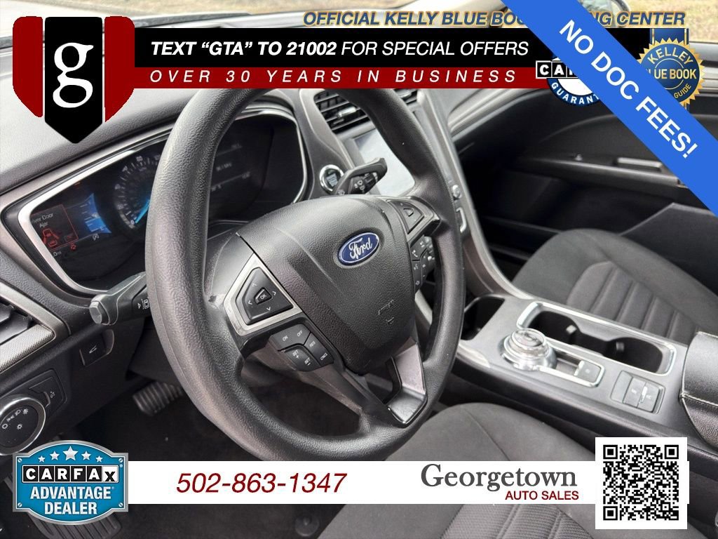 Used 2020 Ford Fusion SE FWD image 15