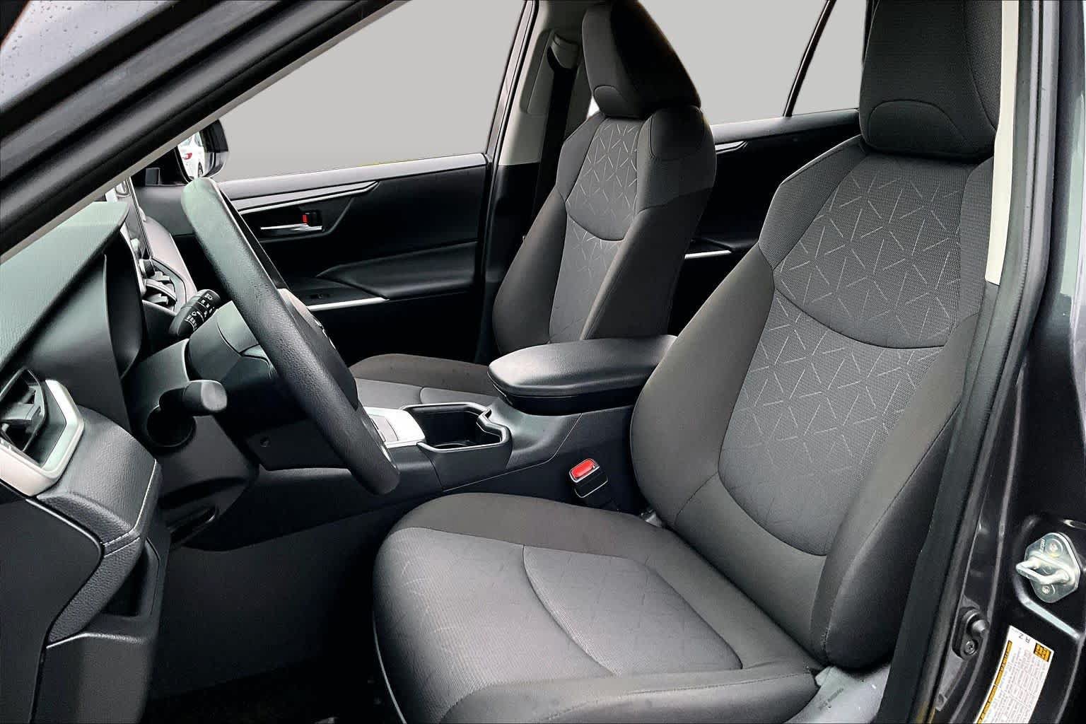 Certified 2025 Toyota RAV4 XLE AWD/4WD image 7