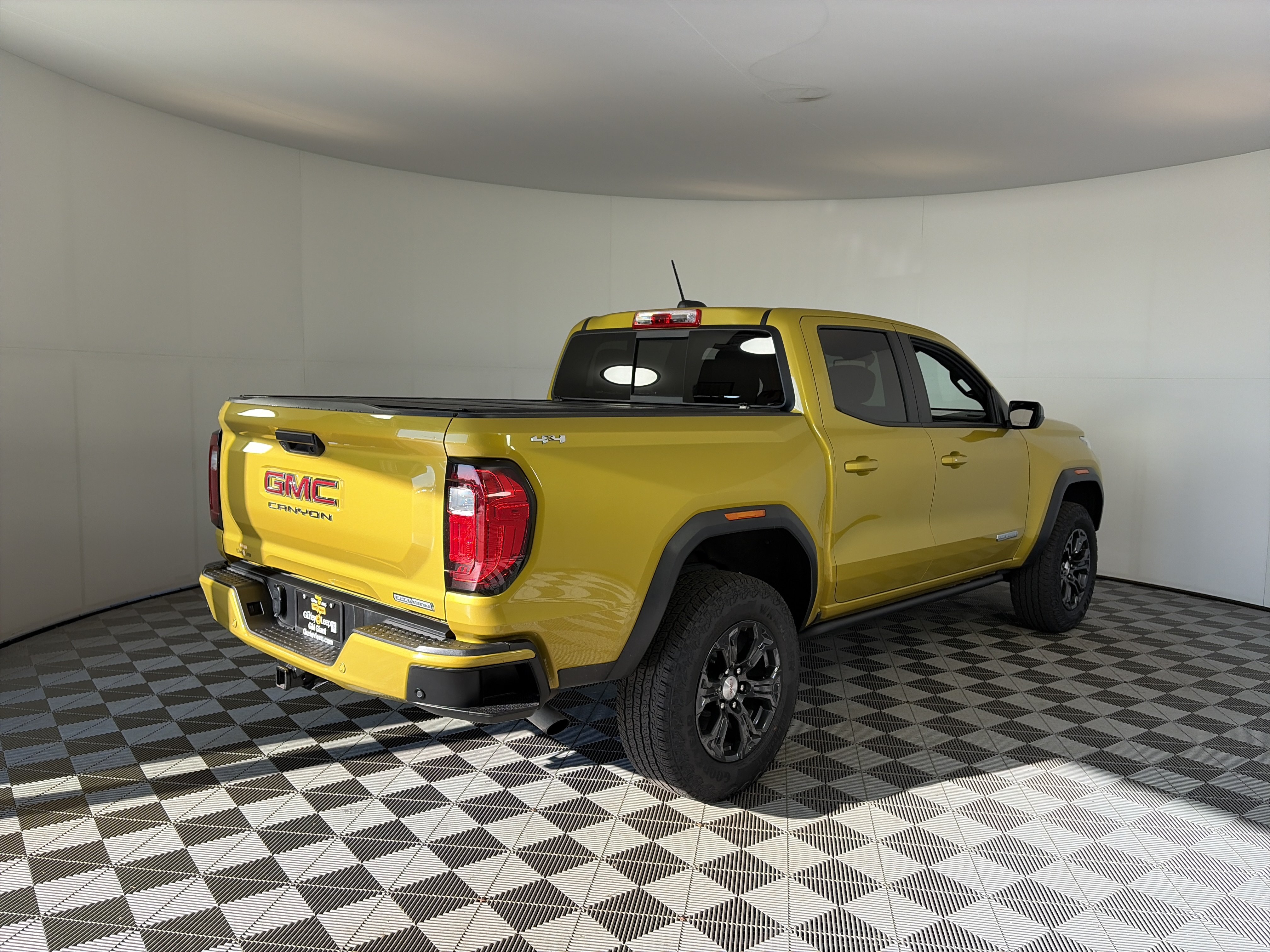 Certified 2024 GMC Canyon Elevation w/ Convenience Package AWD/4WD image 9