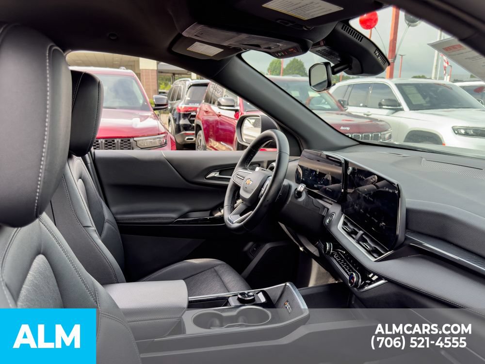 Used 2026 Chevrolet Equinox LT w/ Convenience Package II FWD image 17