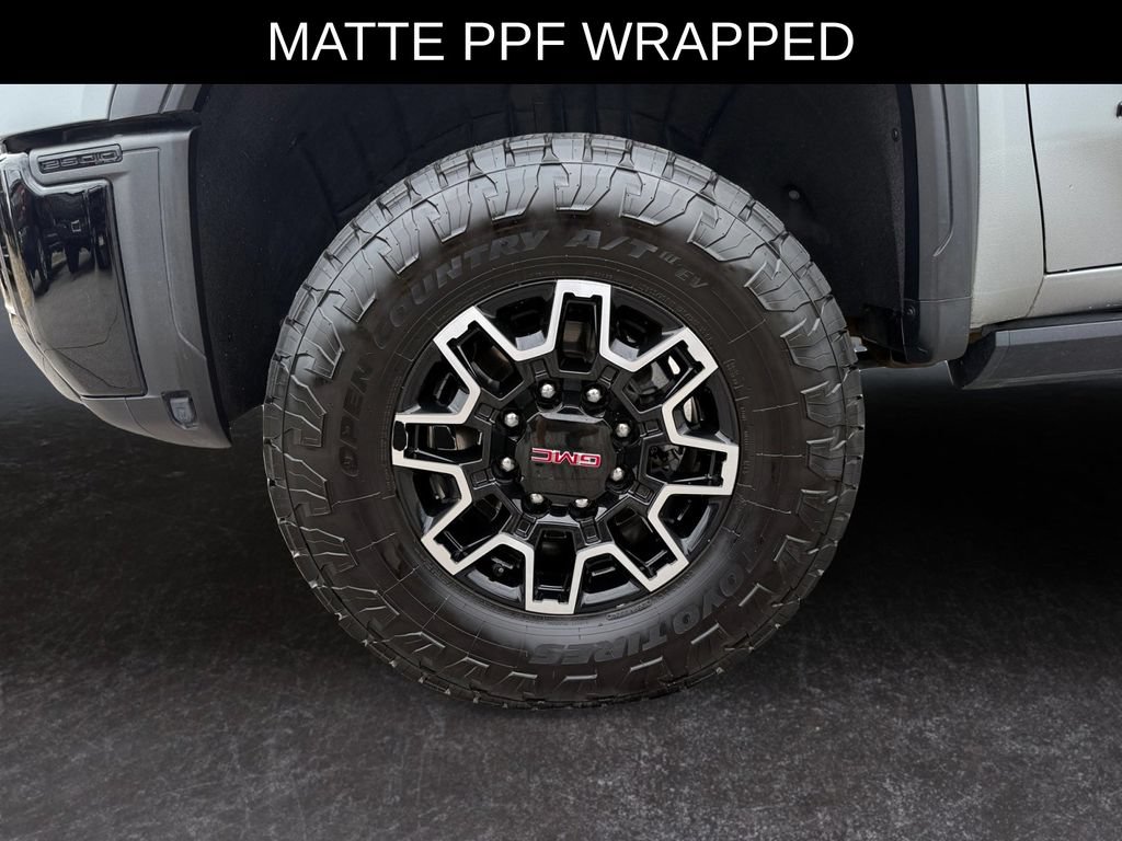 Used 2024 GMC Sierra 2500 AT4X AWD/4WD image 9