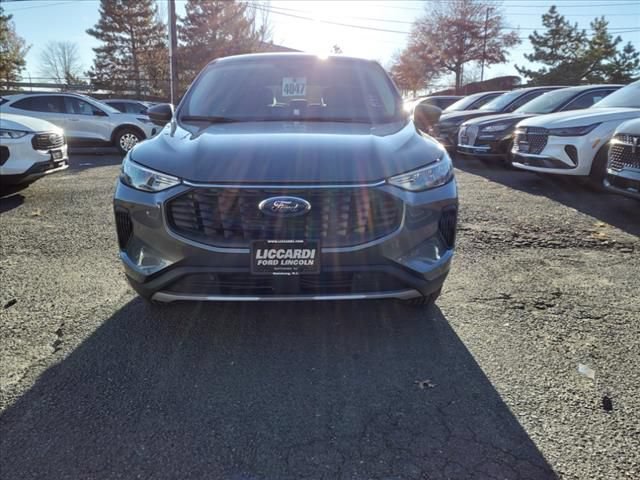 New 2025 Ford Escape Active w/ Tech Pack #1 AWD/4WD image 2