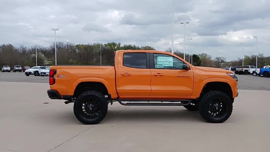 New 2025 Chevrolet Colorado Z71 AWD/4WD image 9