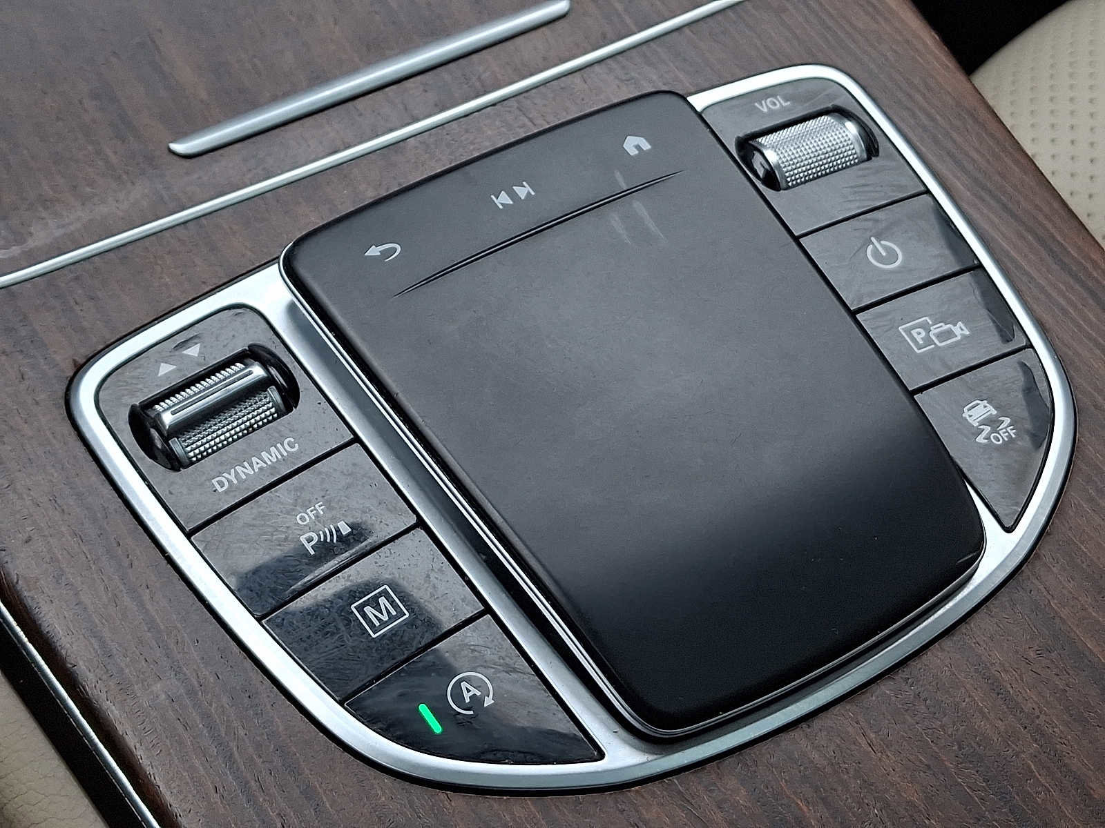 Used 2022 Mercedes-Benz GLC 300 4MATIC image 24