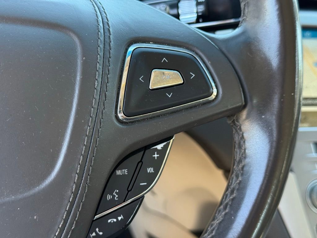 Used 2017 Lincoln MKZ Reserve image 11