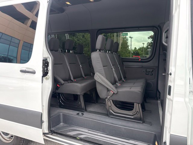 Used 2025 Mercedes-Benz Sprinter 2500 image 15